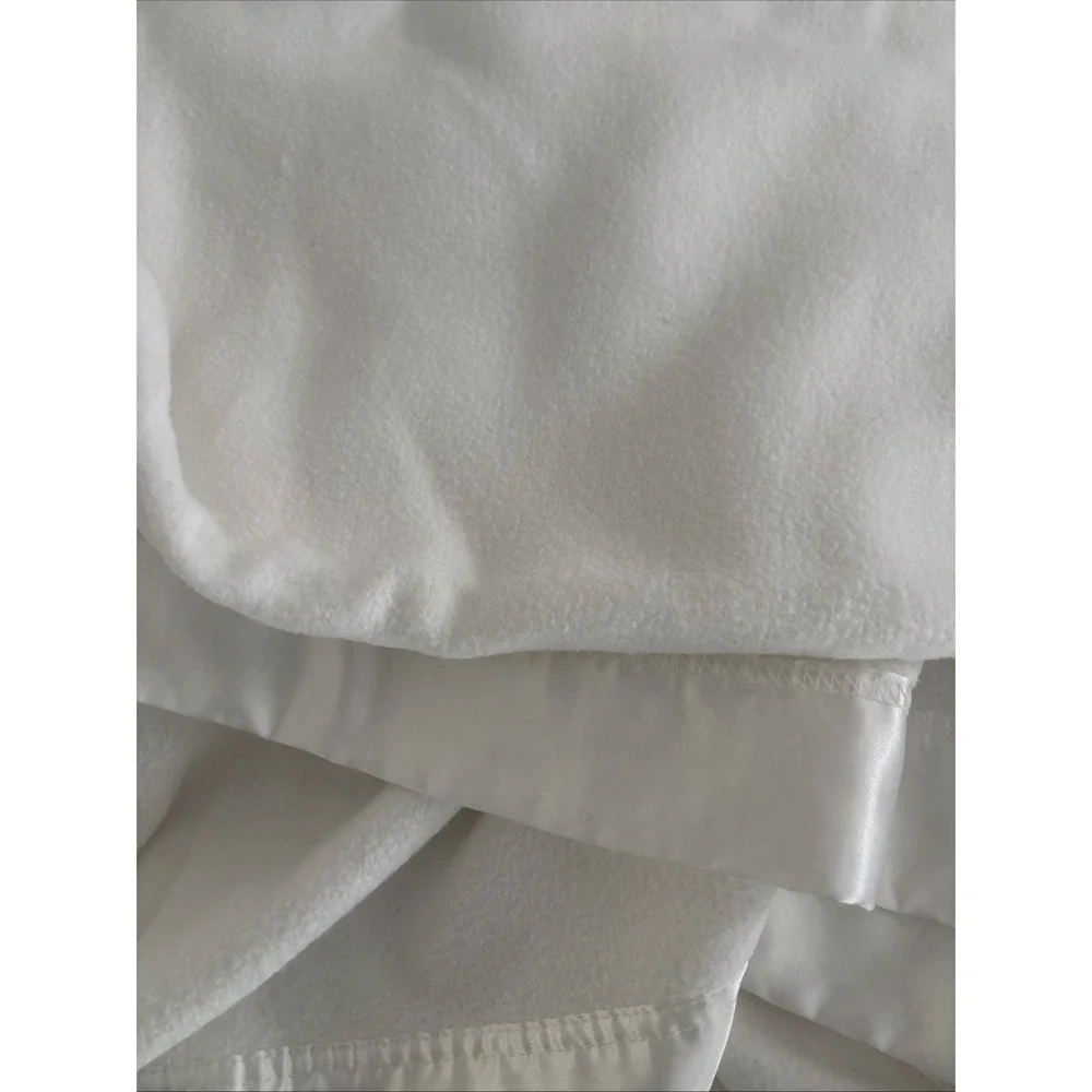 Cozy Earth Queen Bamboo oversize KING  Size Blanket White Natural‎ LOOK - Picture 2 of 11